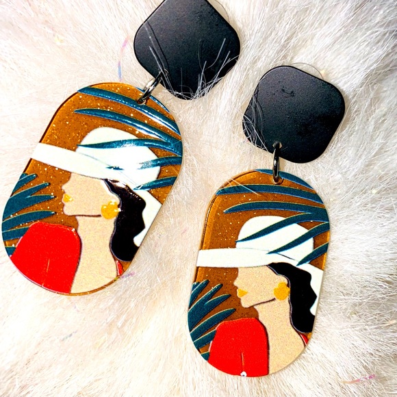 Fashion portrait earrings - Picture 1 of 2